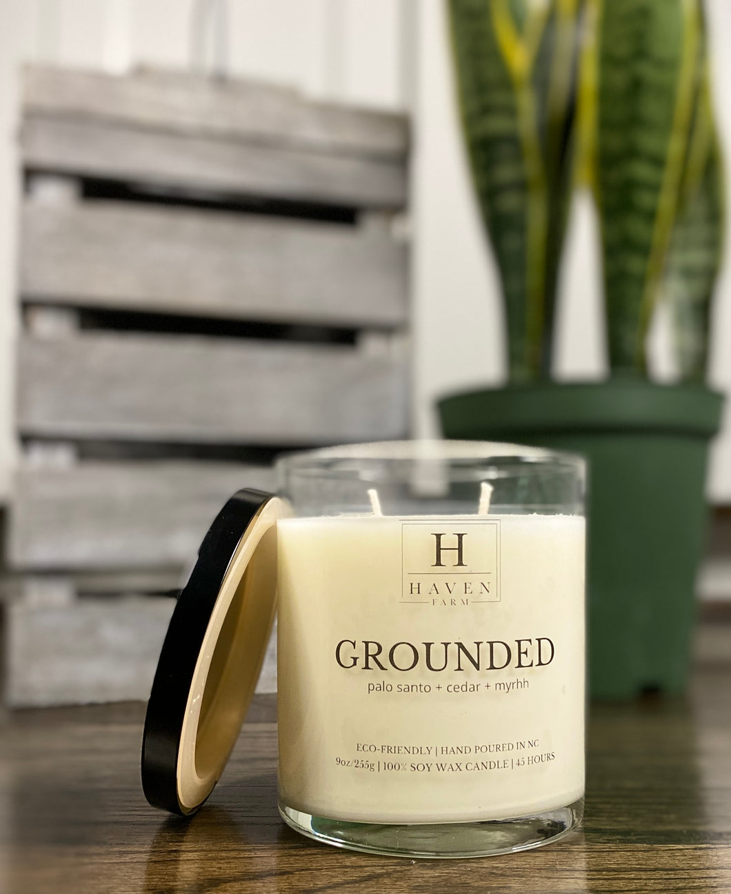 SCENTED CANDLE: Grounded